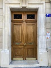 B C B - Bertrand Caron - Décor faux bois, portes cochères, palières, sous bassement…